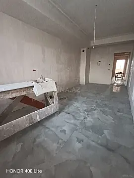 Satılır 4 otaqlı mənzil 215 m²