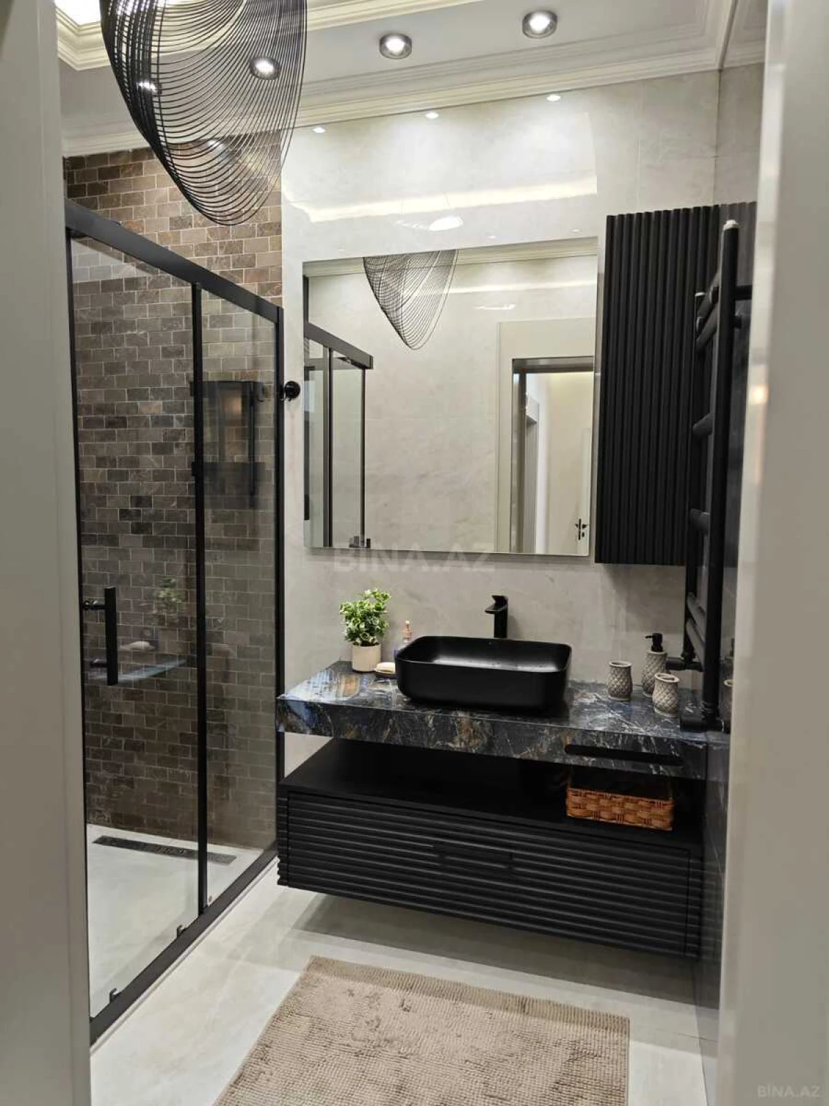 Satılır 2 otaqlı mənzil 68.5 m²