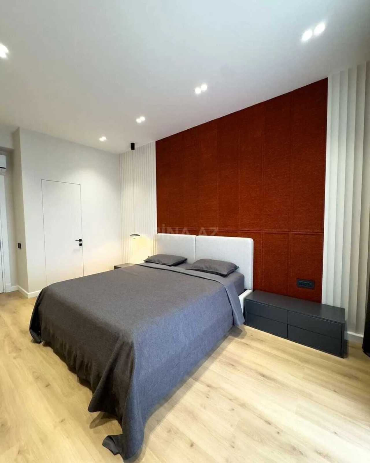 Kirayə verilir 3 otaqlı mənzil 133 m²