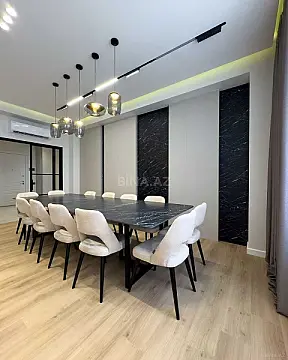 Kirayə verilir 3 otaqlı mənzil 133 m²