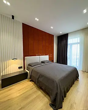Kirayə verilir 3 otaqlı mənzil 133 m²