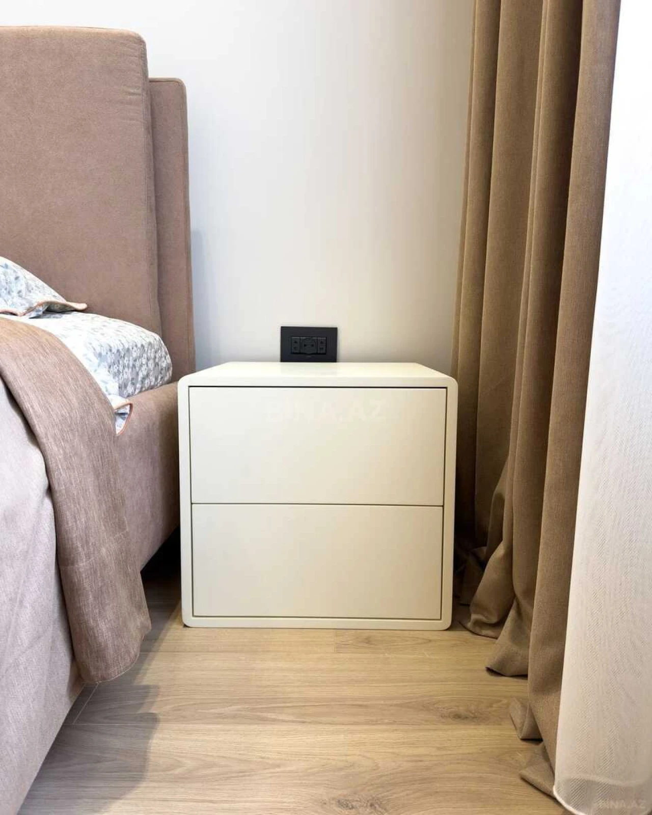 Kirayə verilir 3 otaqlı mənzil 133 m²