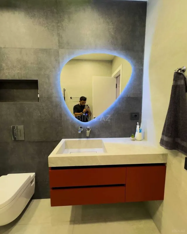 Kirayə verilir 3 otaqlı mənzil 133 m²