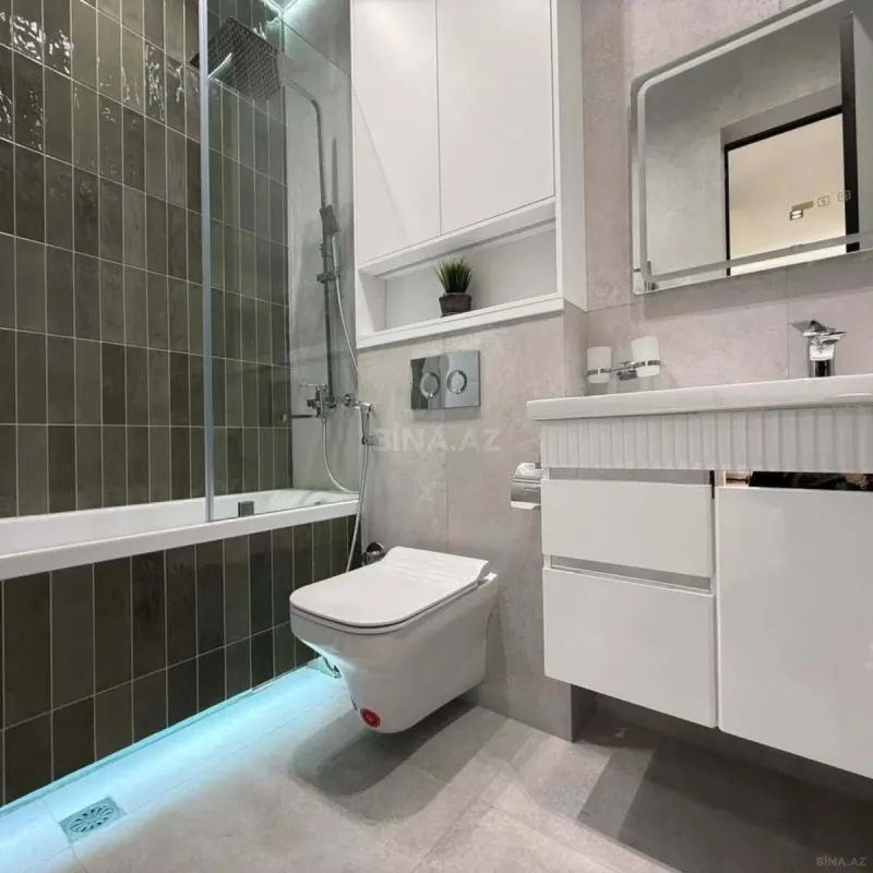 Kirayə verilir 3 otaqlı mənzil 133 m²