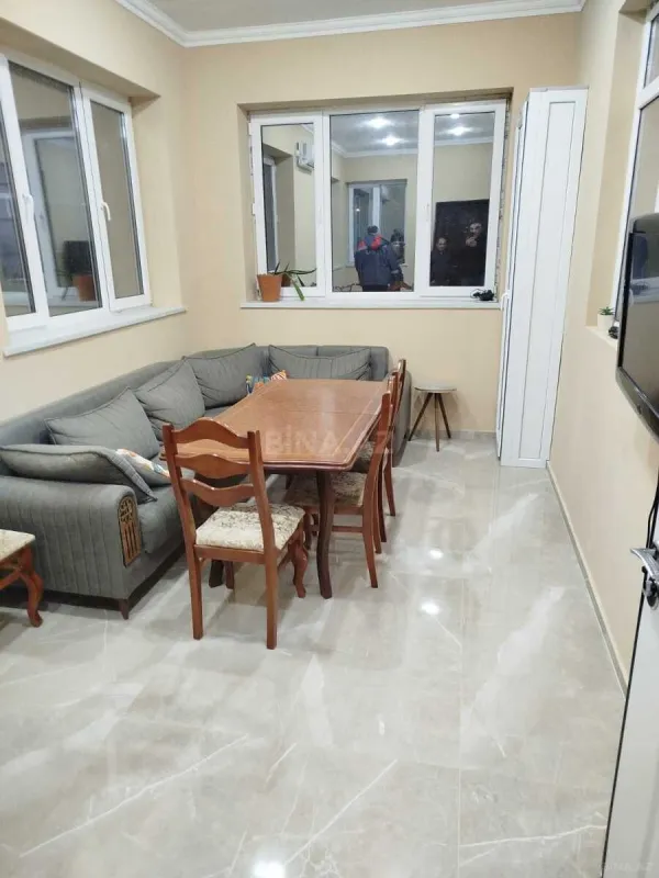 Satılır 4 otaqlı həyət evi 130 m²