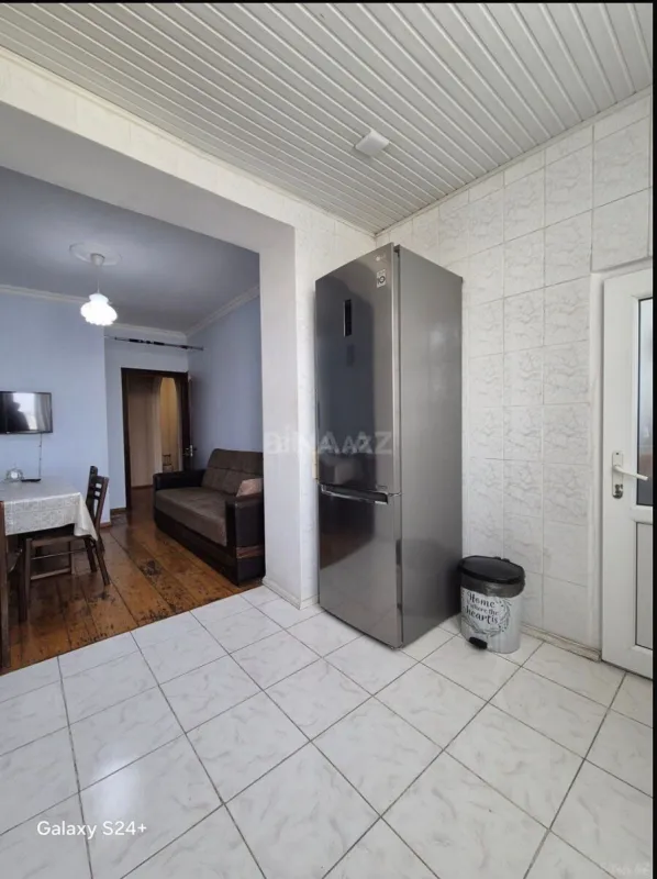 Satılır 4 otaqlı mənzil 110 m²