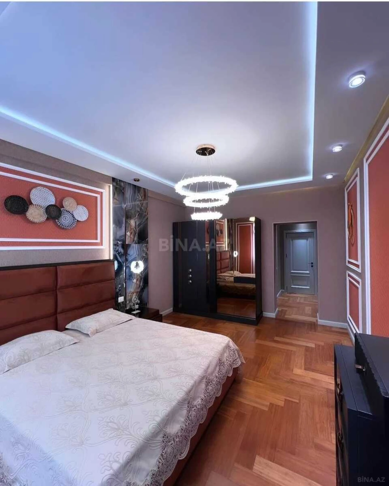 Kirayə verilir 3 otaqlı mənzil 120 m²