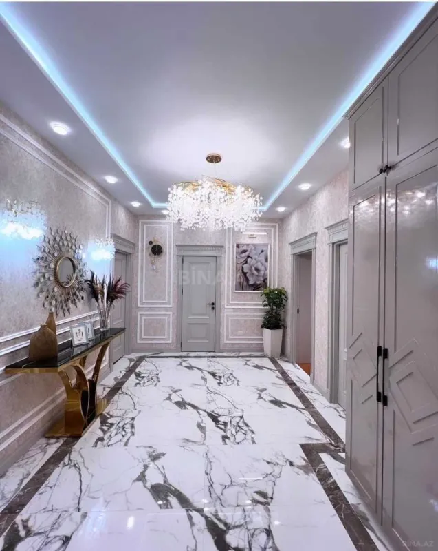 Kirayə verilir 3 otaqlı mənzil 120 m²