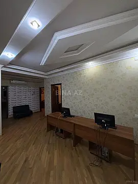 Satılır 3 otaqlı mənzil 135 m²