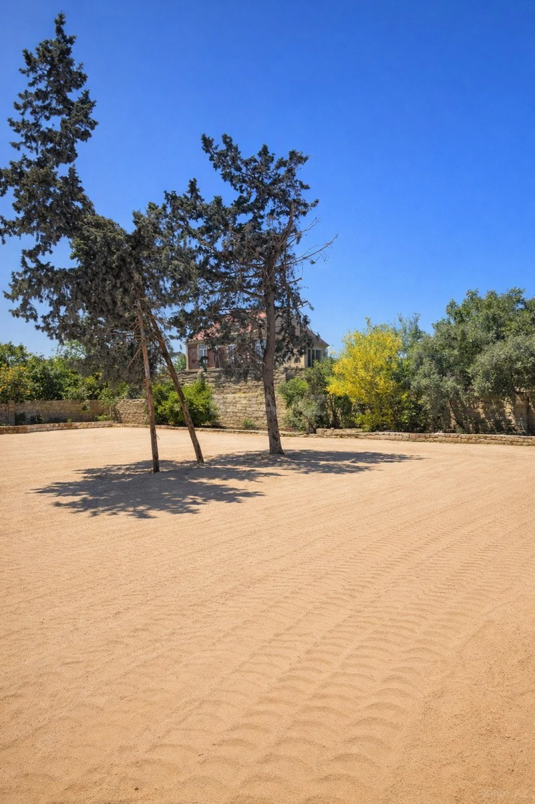 Satılır torpaq sahəsi 20 m²