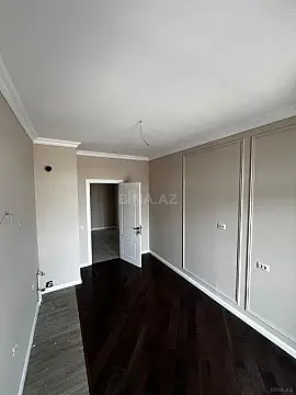 Satılır 4 otaqlı mənzil 120.8 m²