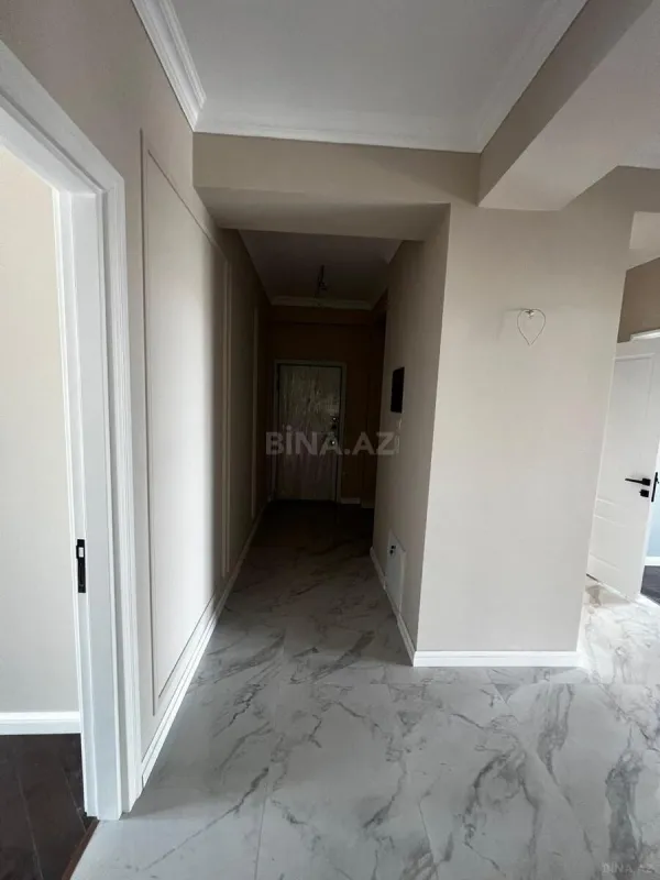 Satılır 4 otaqlı mənzil 120.8 m²