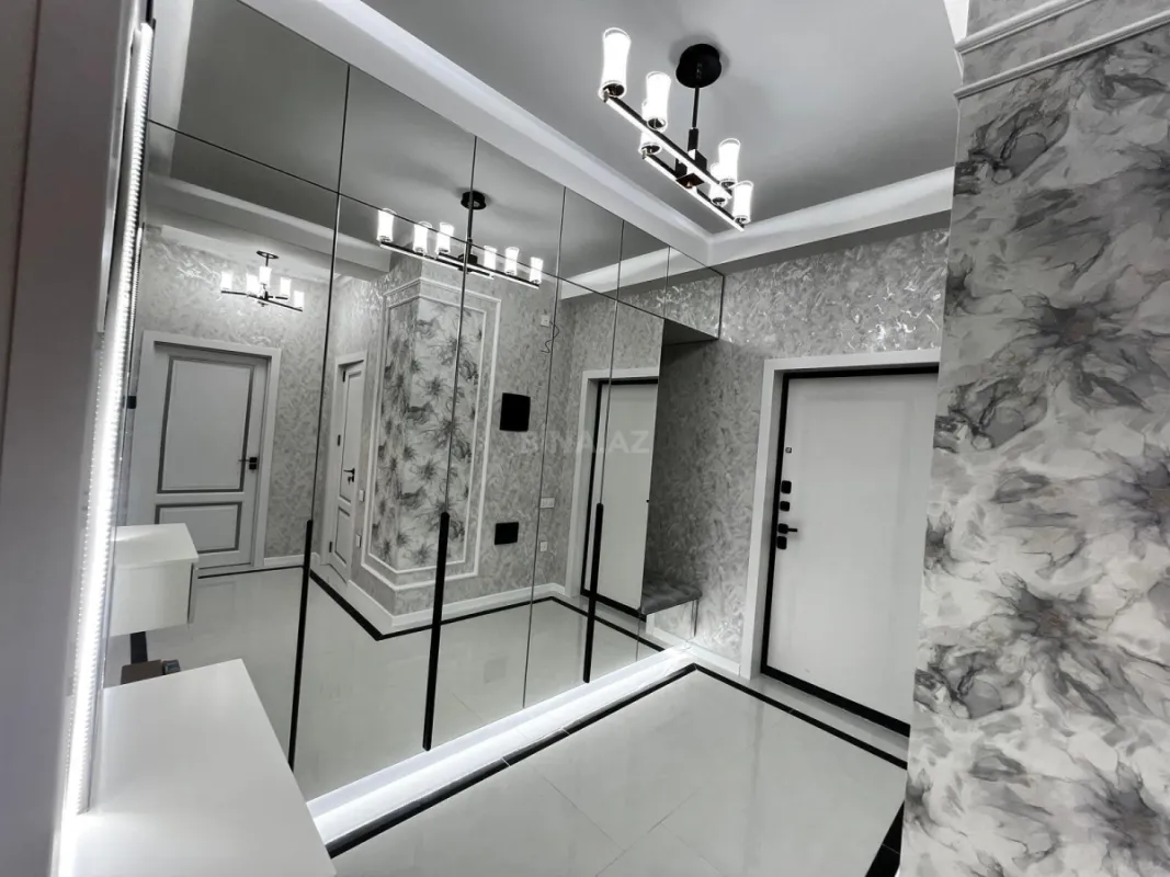 Satılır 3 otaqlı mənzil 87 m²