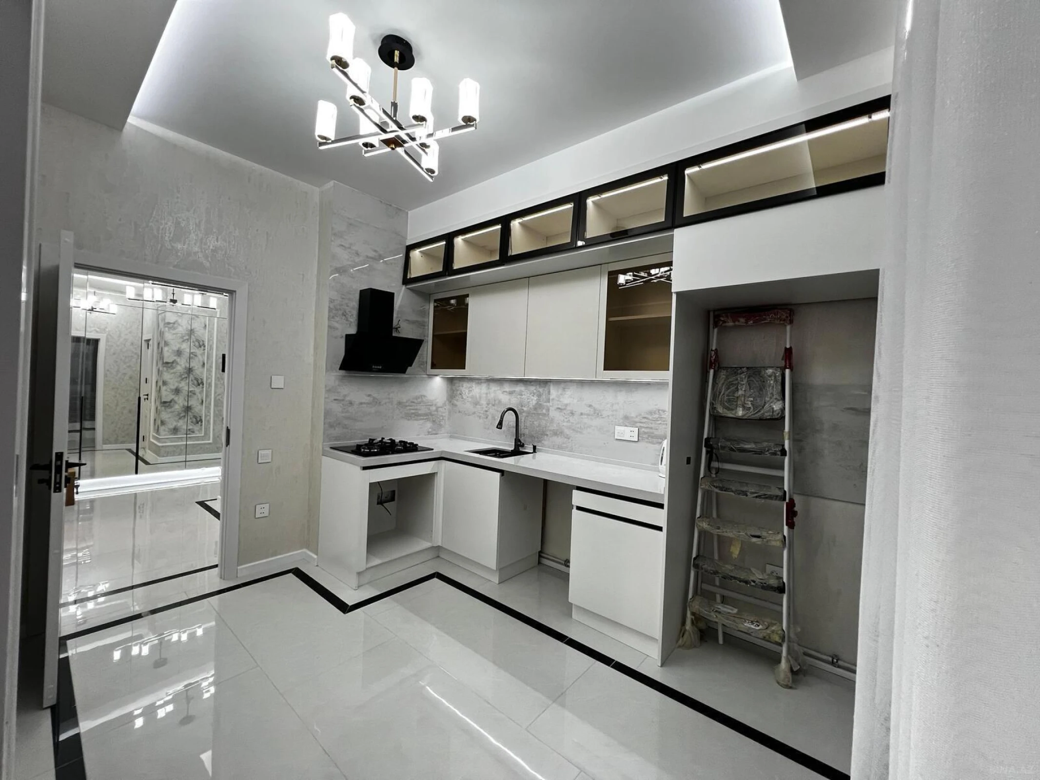 Satılır 3 otaqlı mənzil 87 m²