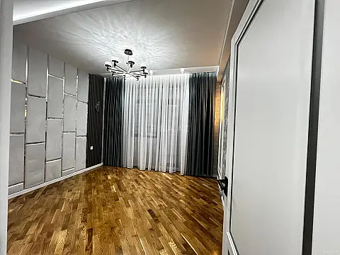 Satılır 3 otaqlı mənzil 87 m²