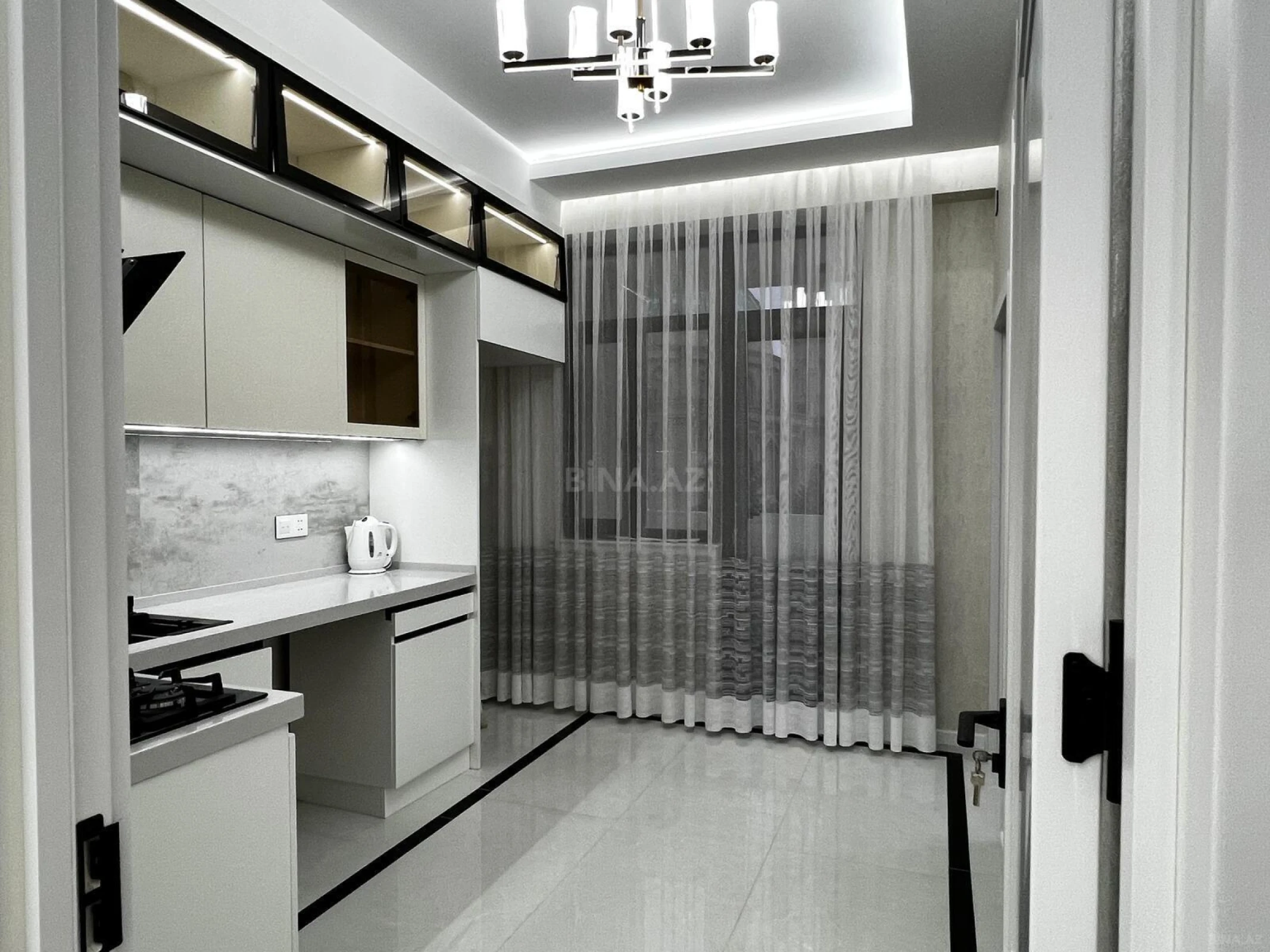 Satılır 3 otaqlı mənzil 87 m²