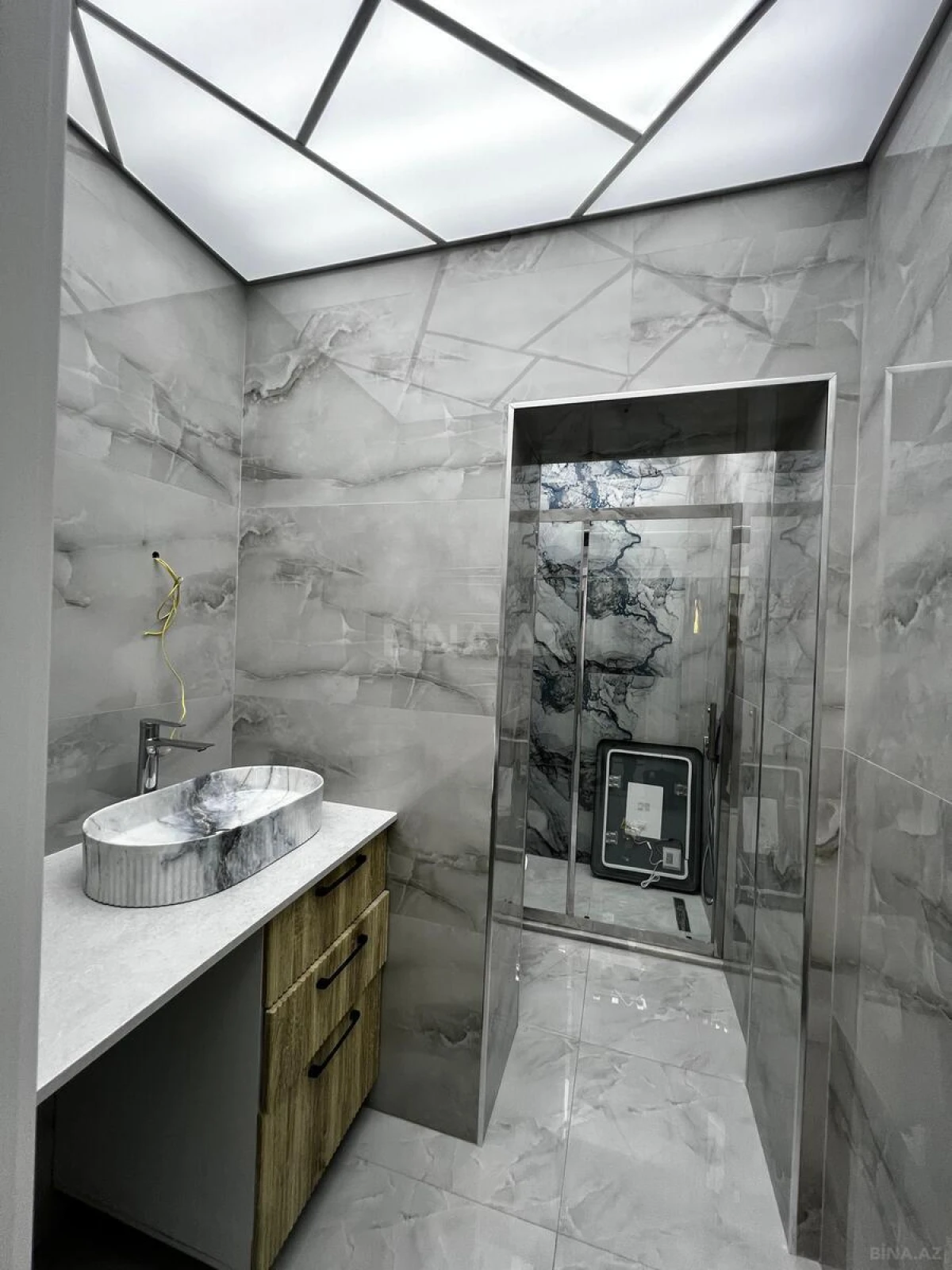 Satılır 3 otaqlı mənzil 87 m²