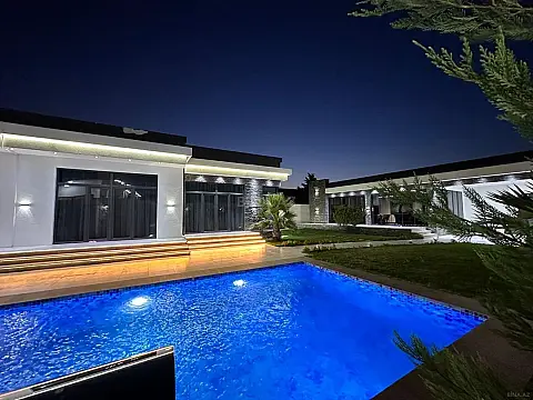 Kirayə verilir 5 otaqlı həyət evi 350 m²