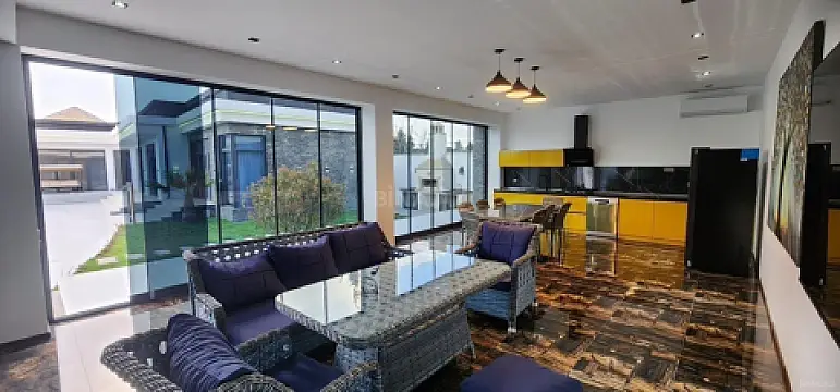 Kirayə verilir 5 otaqlı həyət evi 350 m²