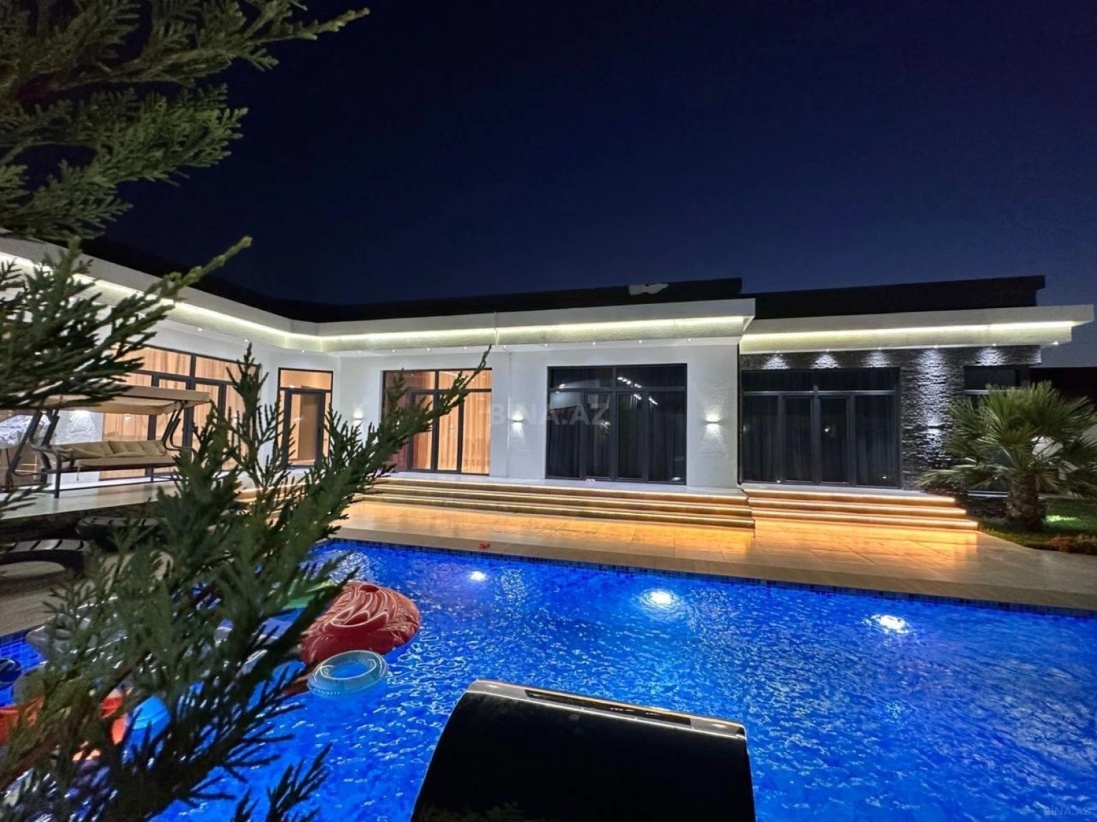 Kirayə verilir 5 otaqlı həyət evi 350 m²