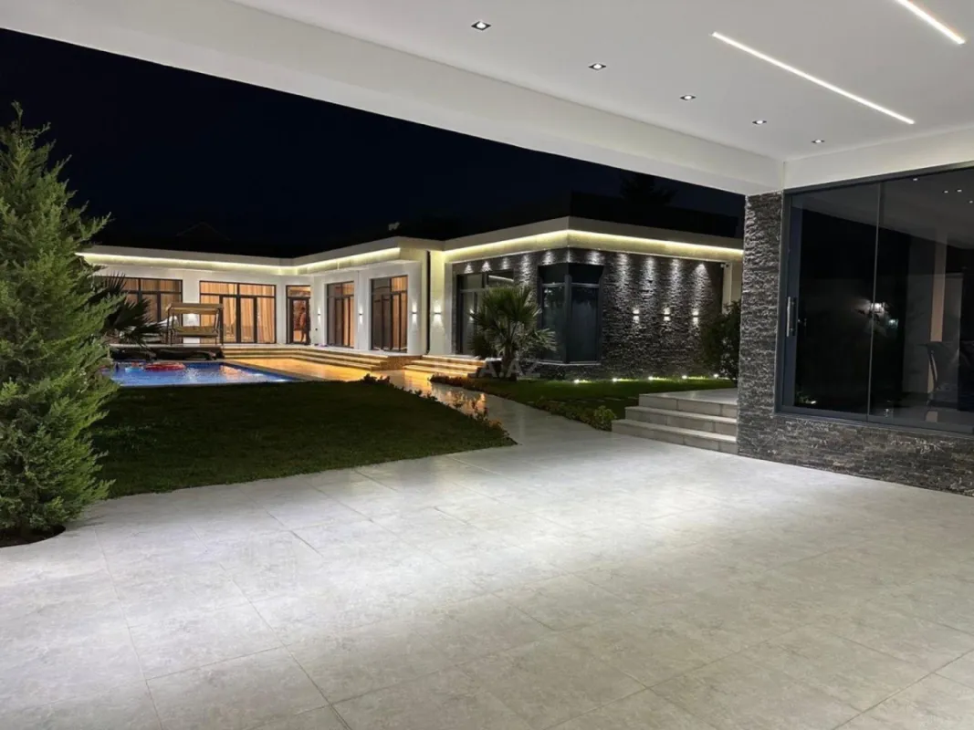 Kirayə verilir 5 otaqlı həyət evi 350 m²