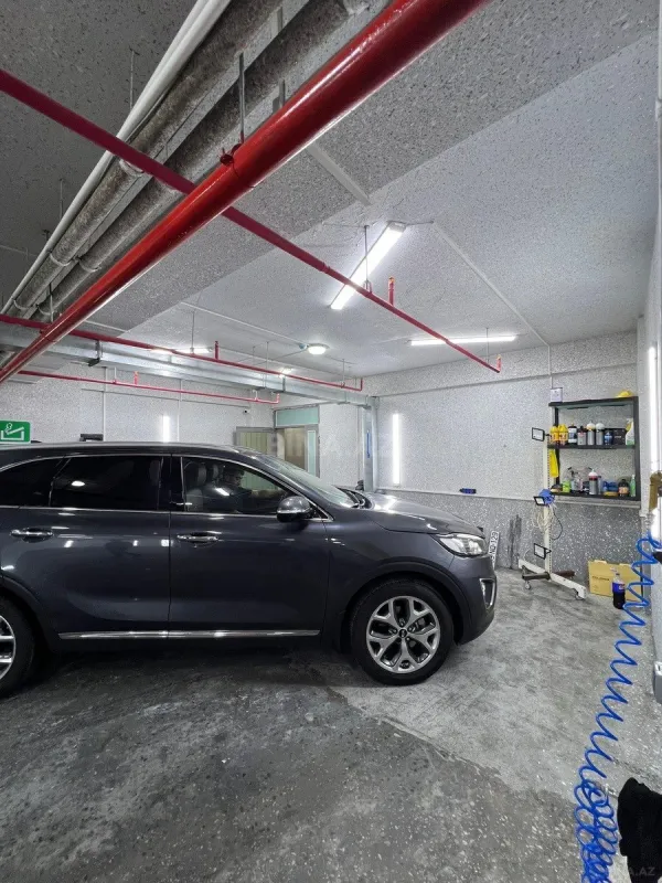 Satılır obyekt 490 m²