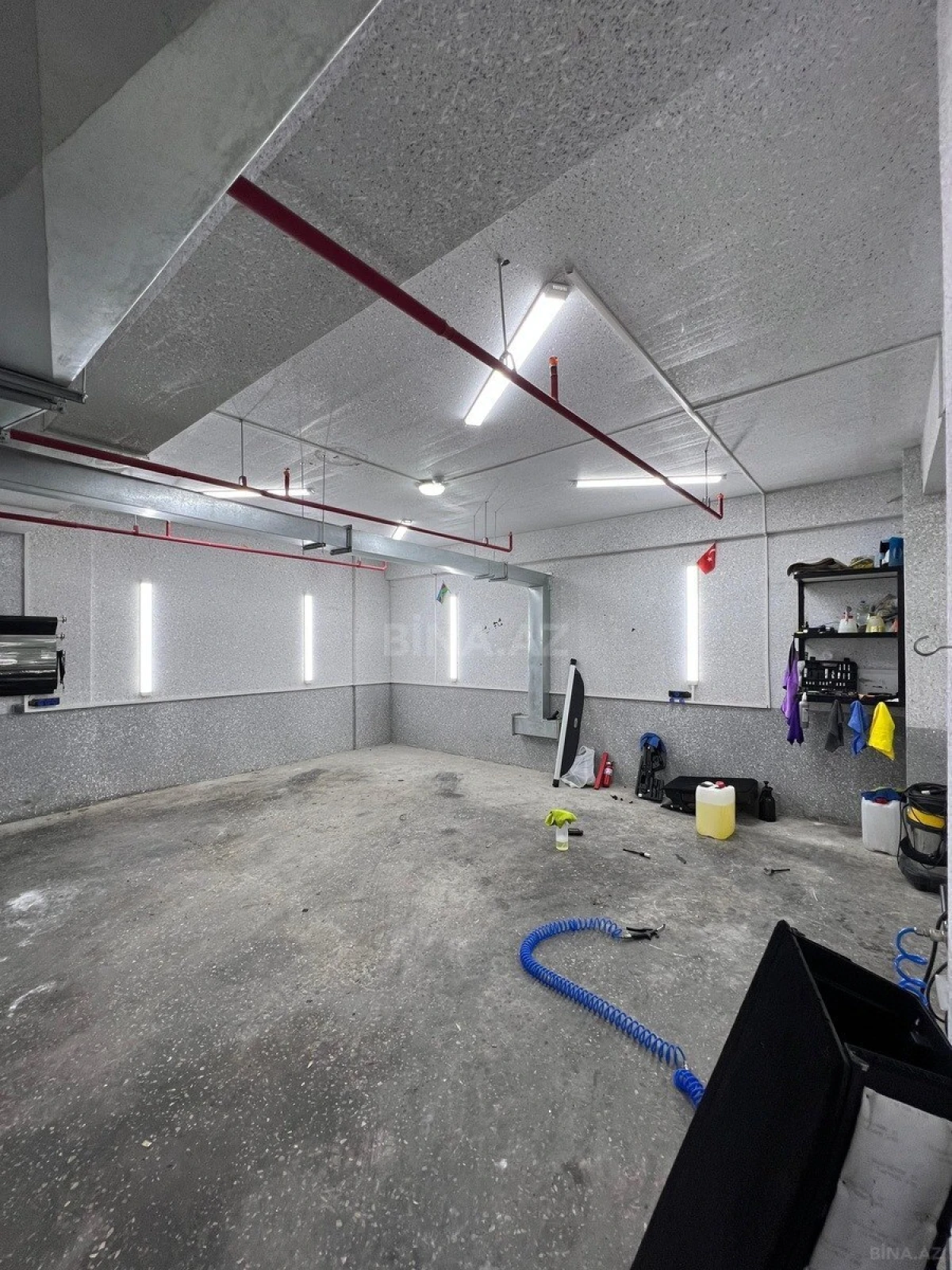 Satılır obyekt 490 m²