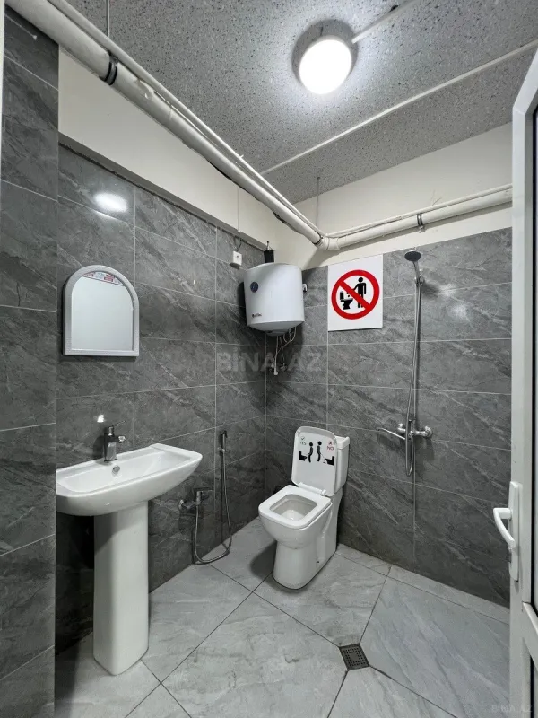 Satılır obyekt 490 m²