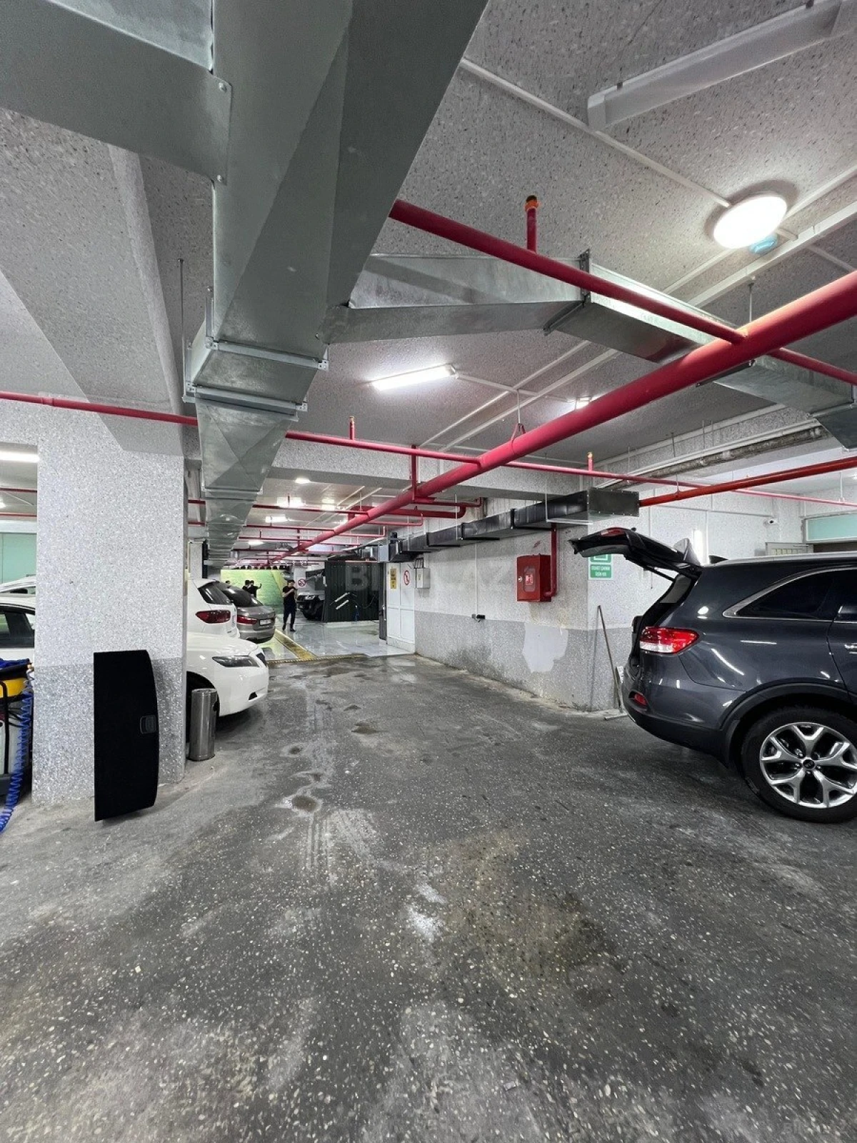 Satılır obyekt 490 m²