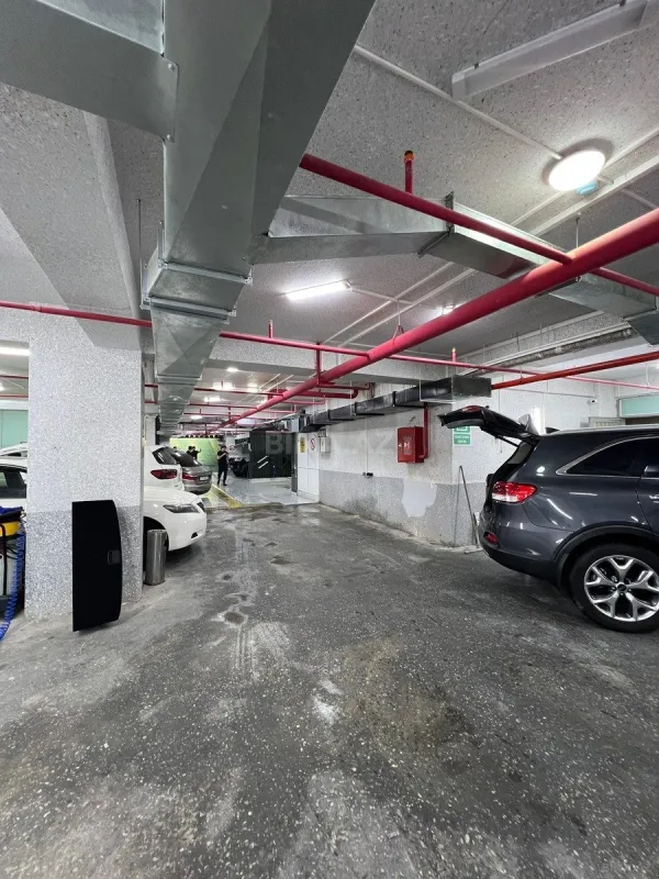 Satılır obyekt 490 m²