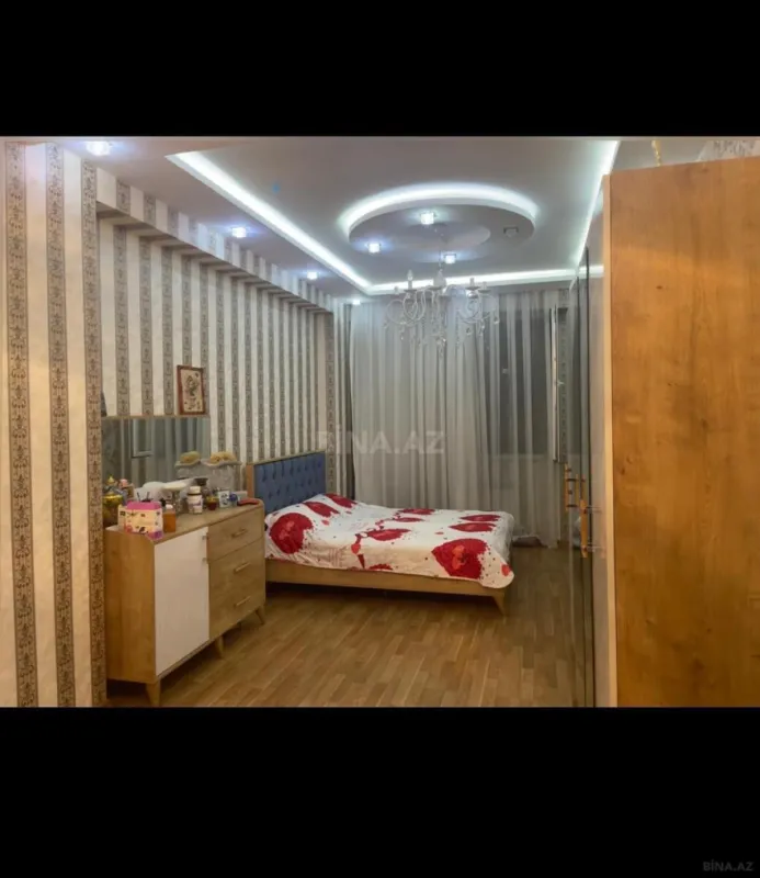 Satılır 3 otaqlı mənzil 107 m²