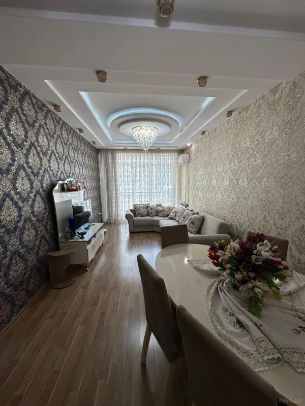 Satılır 3 otaqlı mənzil 107 m²