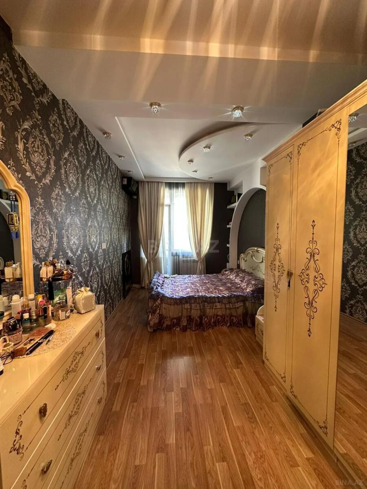 Satılır 3 otaqlı mənzil 107 m²