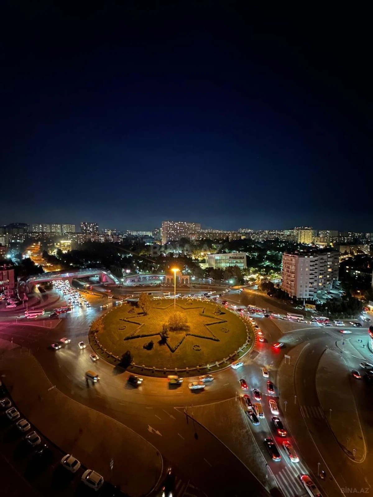 Satılır 2 otaqlı mənzil 90 m²