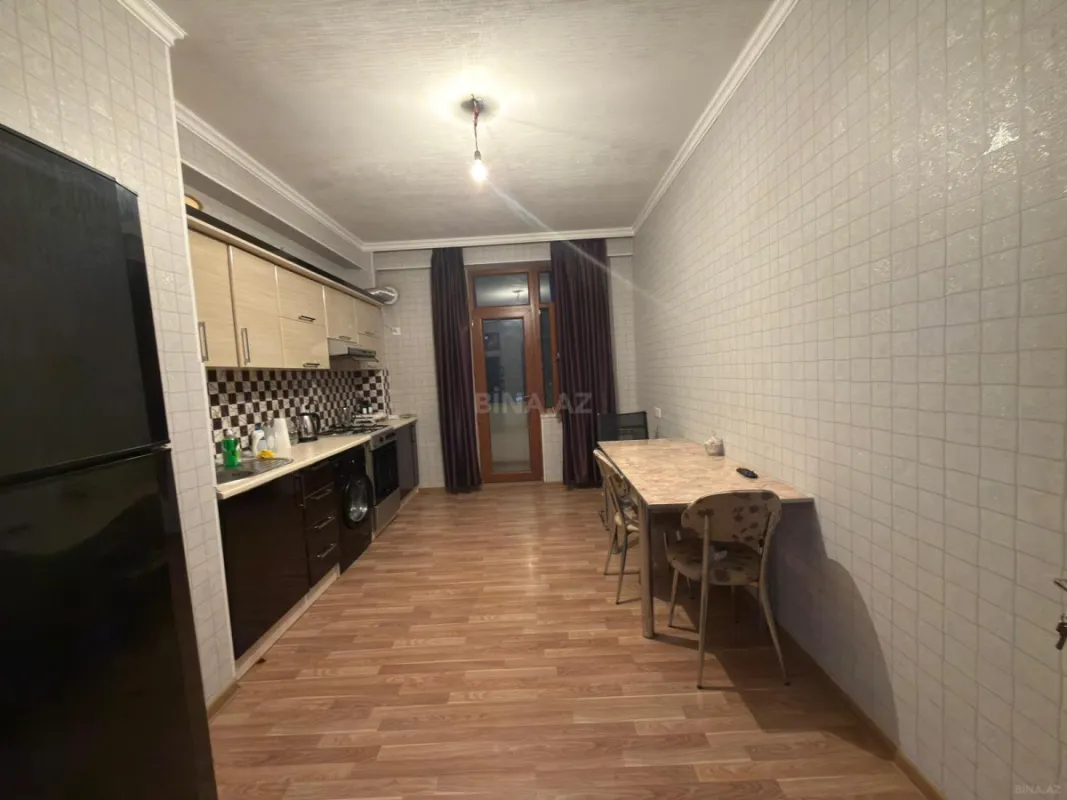 Satılır 2 otaqlı mənzil 85 m²