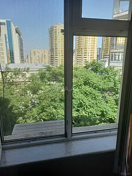 Satılır 1 otaqlı mənzil 38 m²