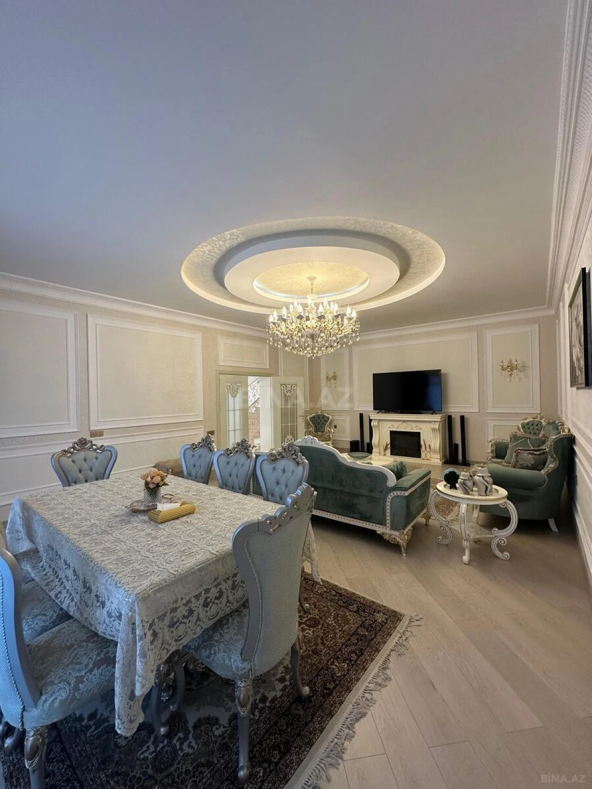 Satılır 6 otaqlı həyət evi 750 m²