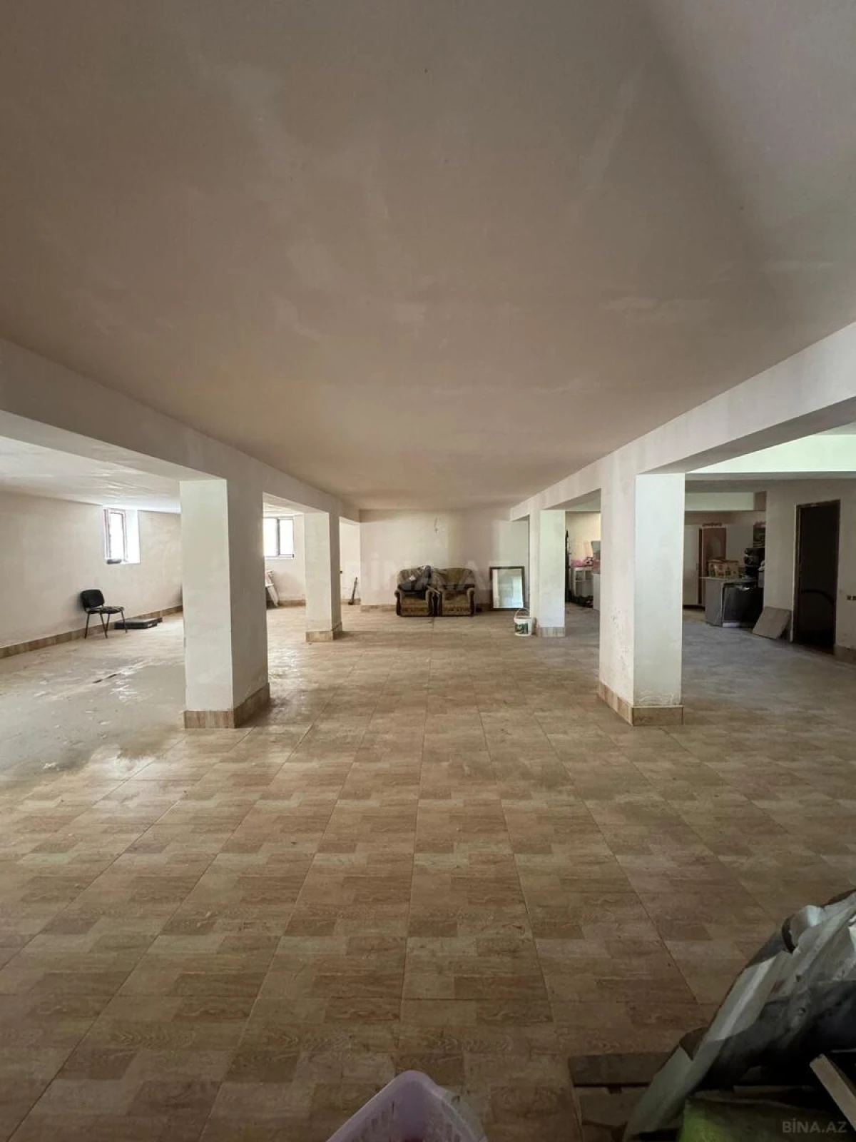 Satılır 6 otaqlı həyət evi 750 m²