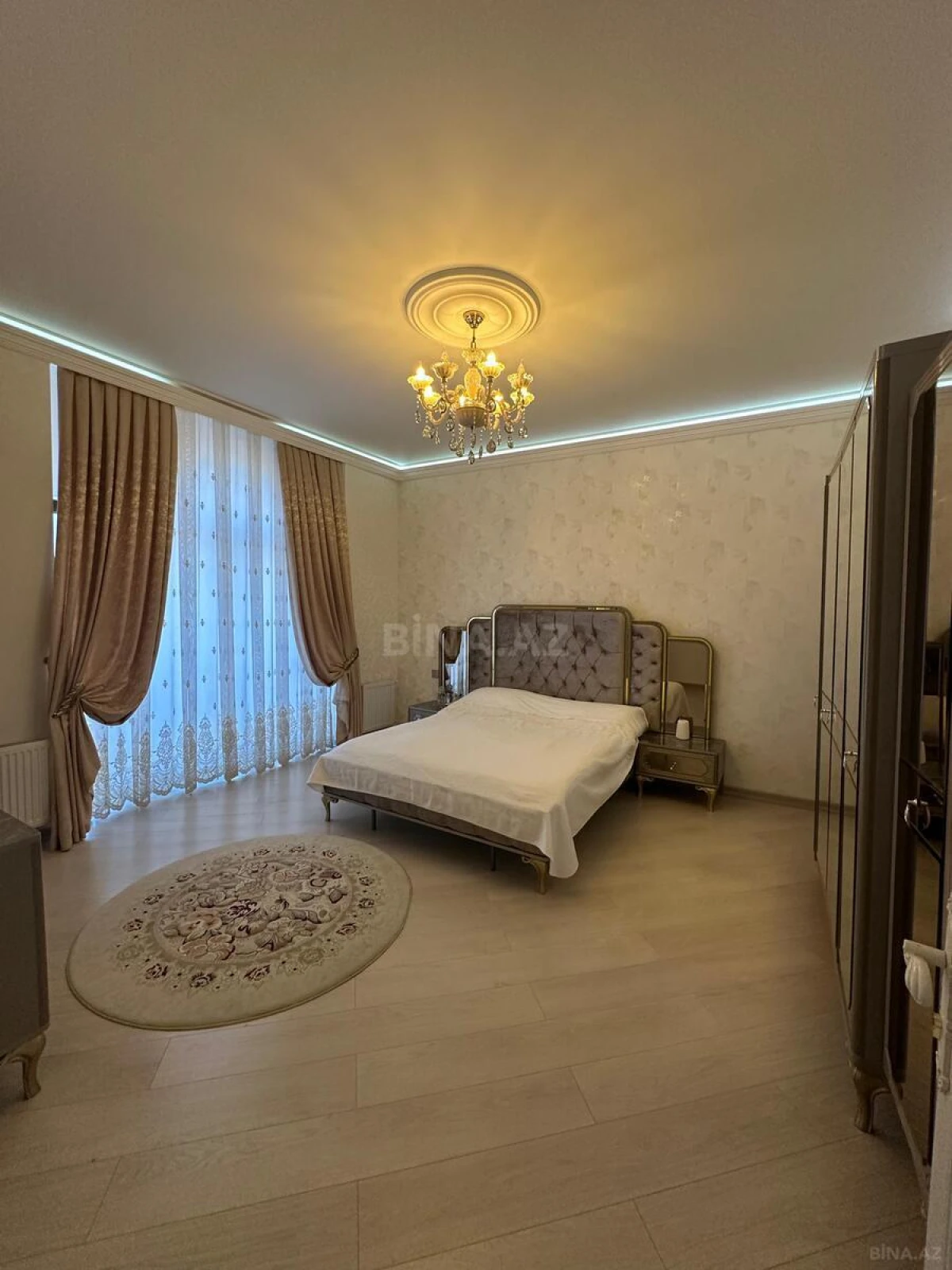 Satılır 6 otaqlı həyət evi 750 m²