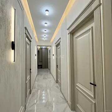 Satılır 3 otaqlı mənzil 140 m²
