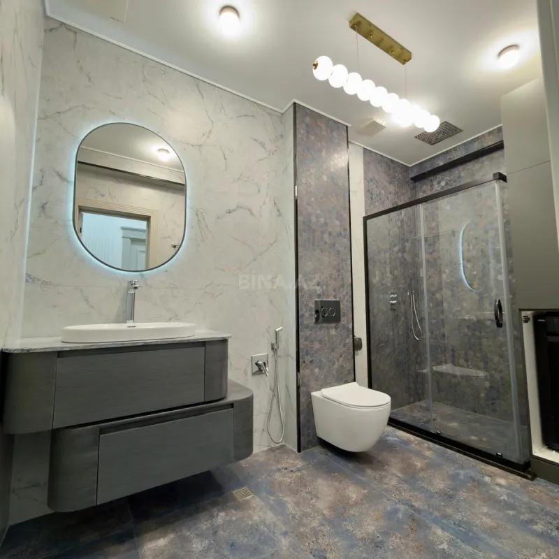 Satılır 3 otaqlı mənzil 140 m²