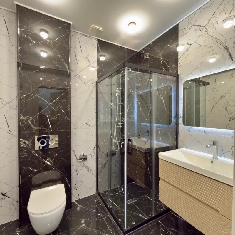 Satılır 3 otaqlı mənzil 140 m²