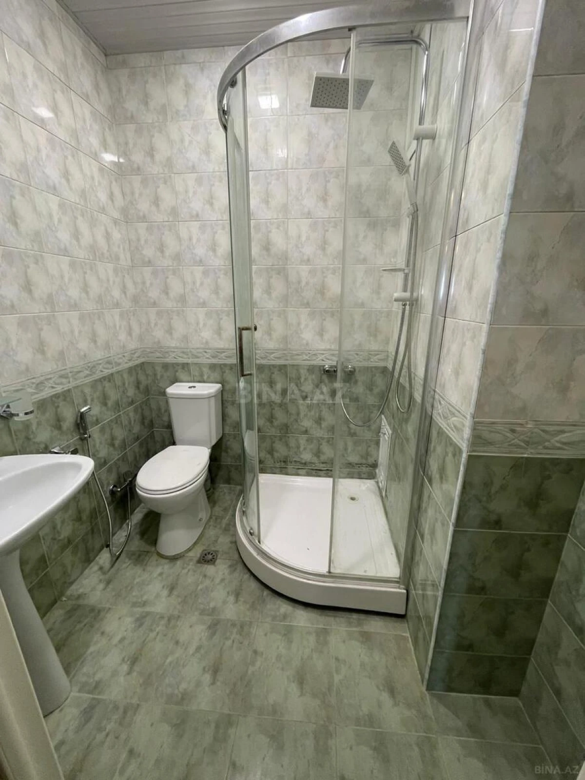 Satılır 3 otaqlı mənzil 120 m²