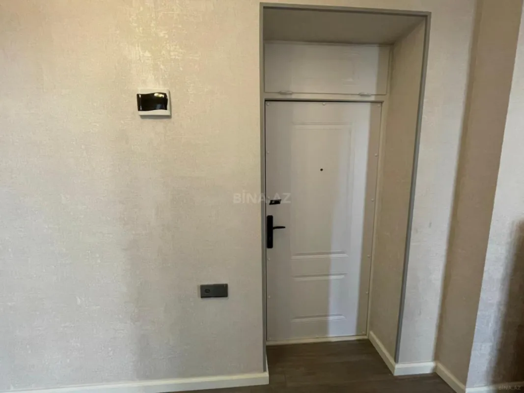 Satılır 3 otaqlı mənzil 120 m²