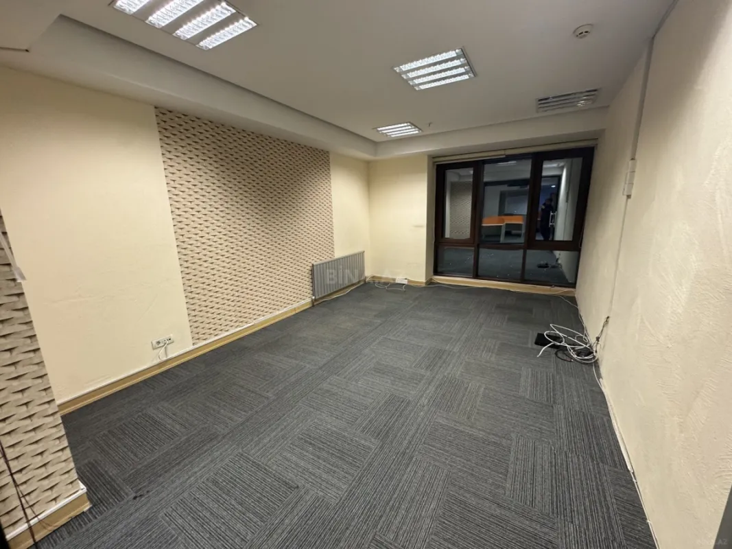 Kirayə verilir 3 otaqlı ofis 110 m²