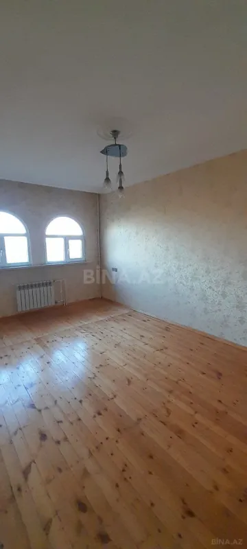 Satılır 4 otaqlı mənzil 100 m²