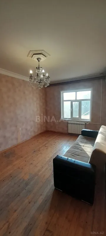 Satılır 4 otaqlı mənzil 100 m²