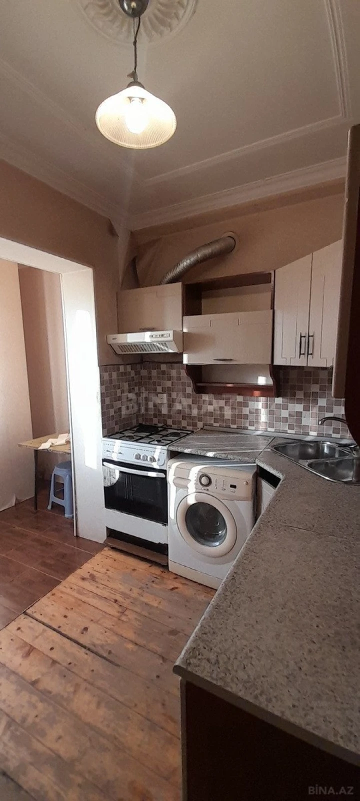 Satılır 4 otaqlı mənzil 100 m²