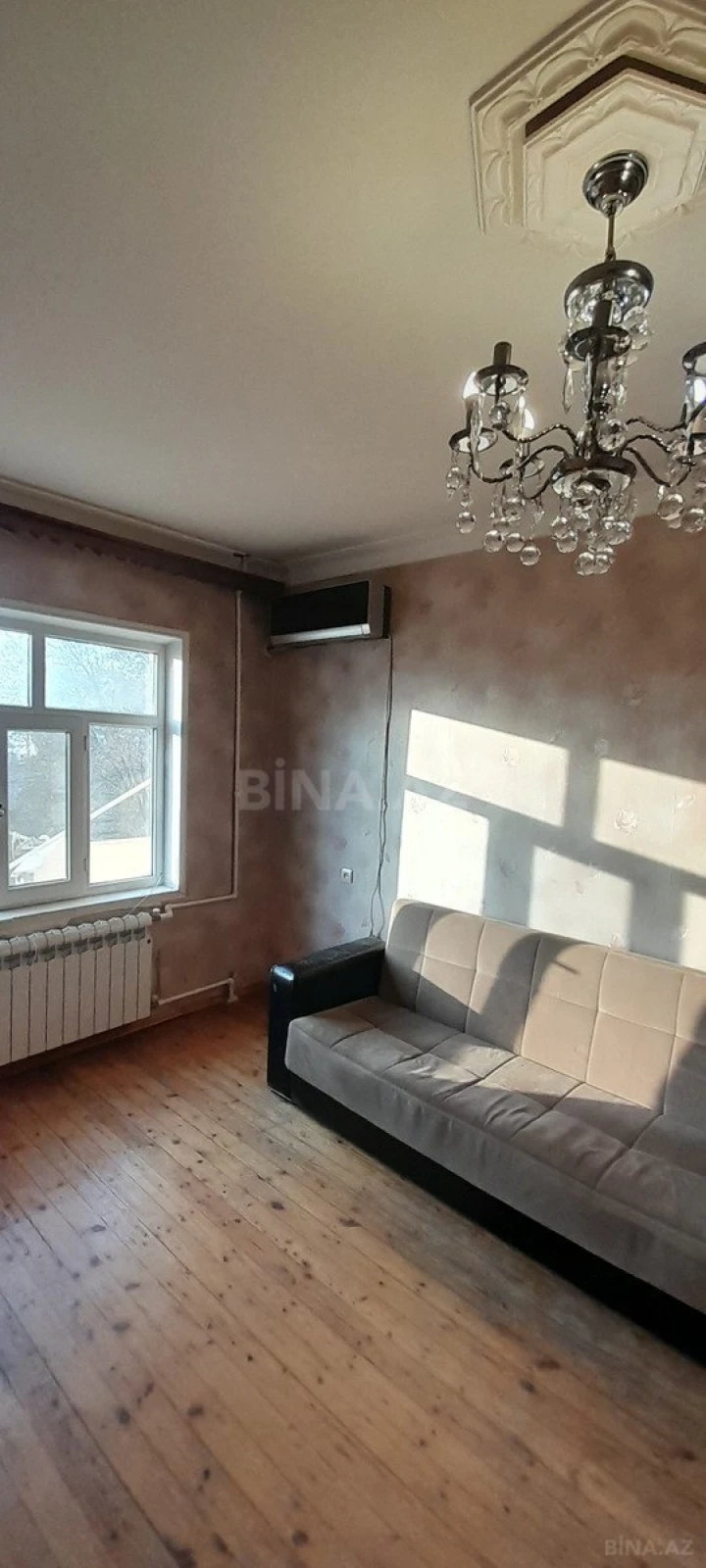 Satılır 4 otaqlı mənzil 100 m²