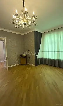 Satılır 7 otaqlı həyət evi 700 m²